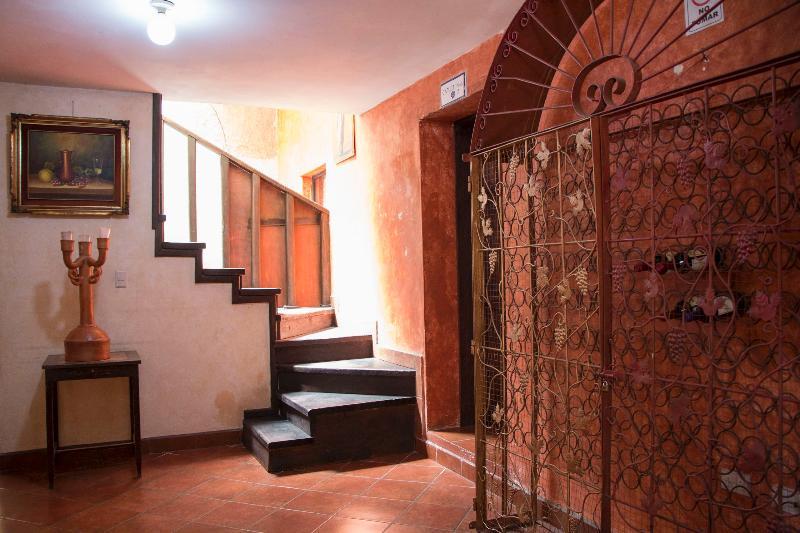 Hotel Y Galeria Uxlabil Antigua Luaran gambar