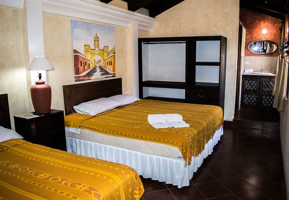 Hotel Y Galeria Uxlabil Antigua Luaran gambar