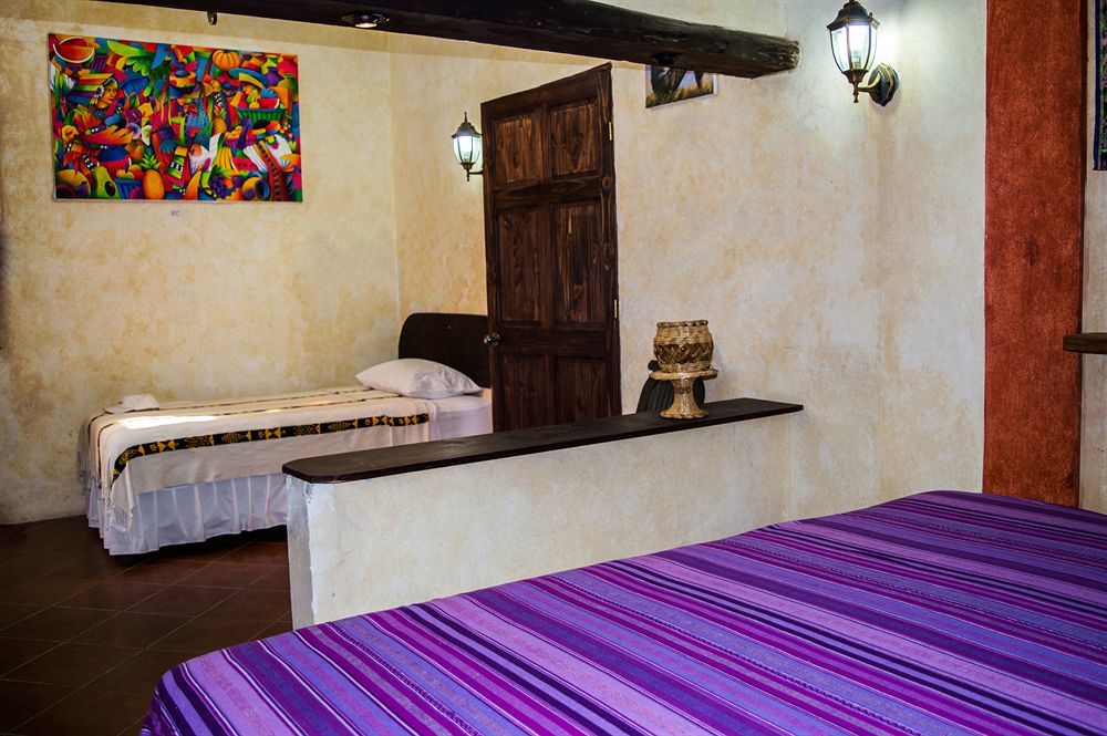 Hotel Y Galeria Uxlabil Antigua Luaran gambar